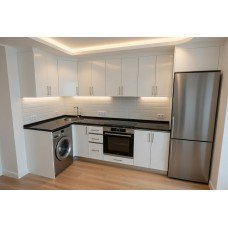 Кухня кутова біла 1,2 м * 2,4 м