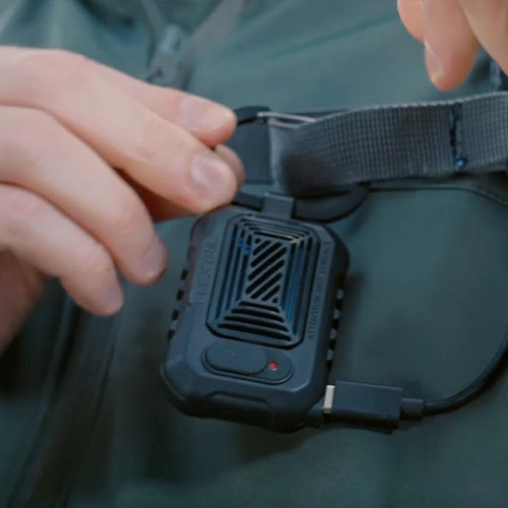 Фумігатор портативний кемпінговий Flextail Light Repel чорний
