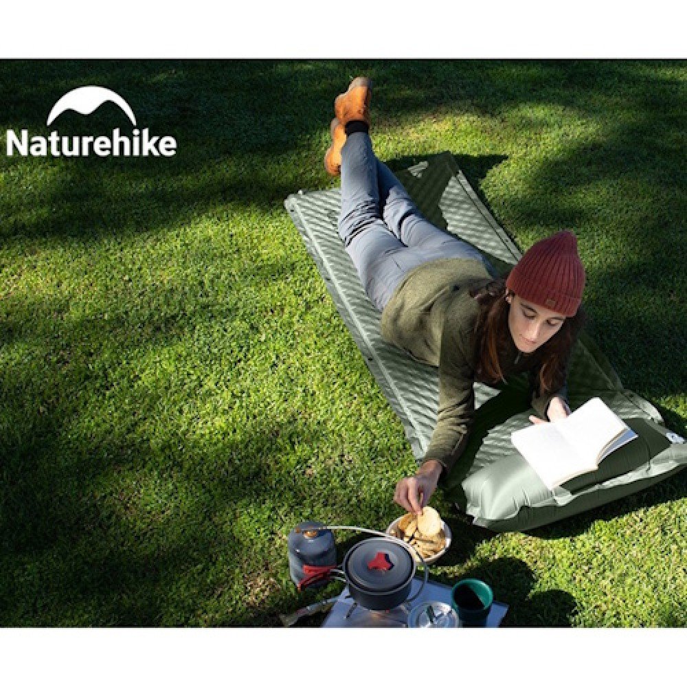 Килимок самонадувний з подушкою Naturehike CNK2450WS020 10 см темно-зелений